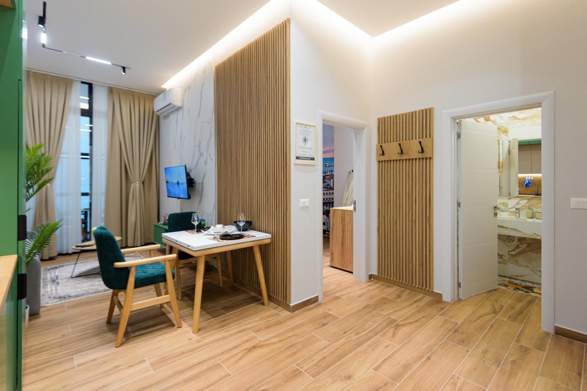 Lux Holidays Durres Ngoại thất bức ảnh